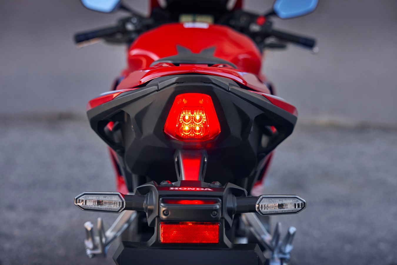 Honda CBR500R - Imagen 6